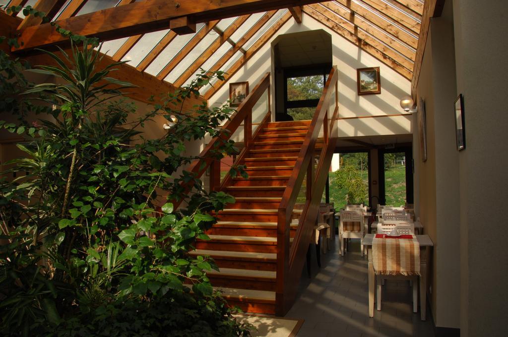 Logis Hotel Restaurant Chez Nous Sainte-Croix  Zimmer foto
